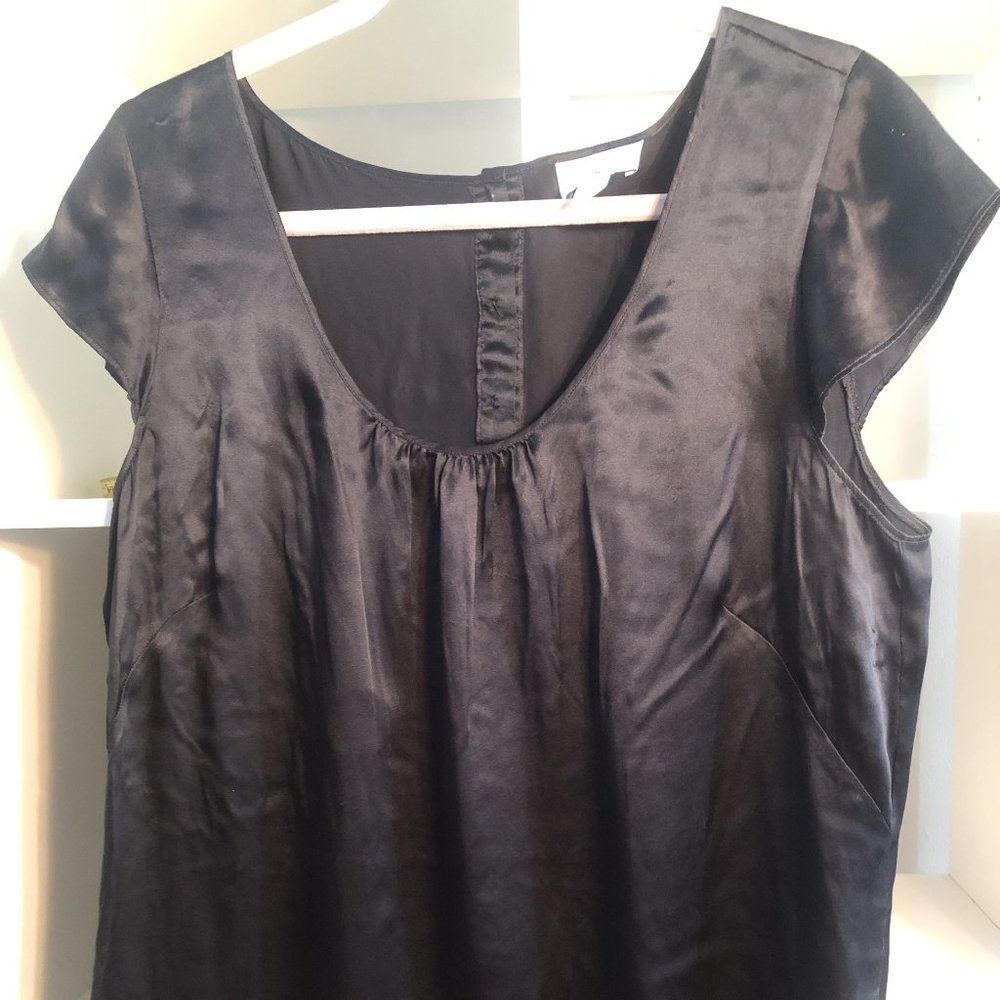 silk cap sleeve top